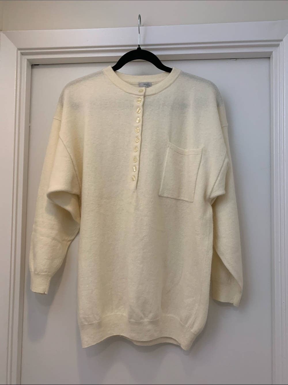 100 % Cashmere Halogen Cream Crewneck Henley Sweater with Pocket